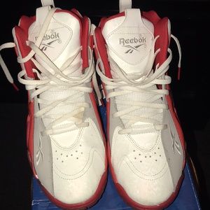 Reebok CLASSIC SNEAKERS!